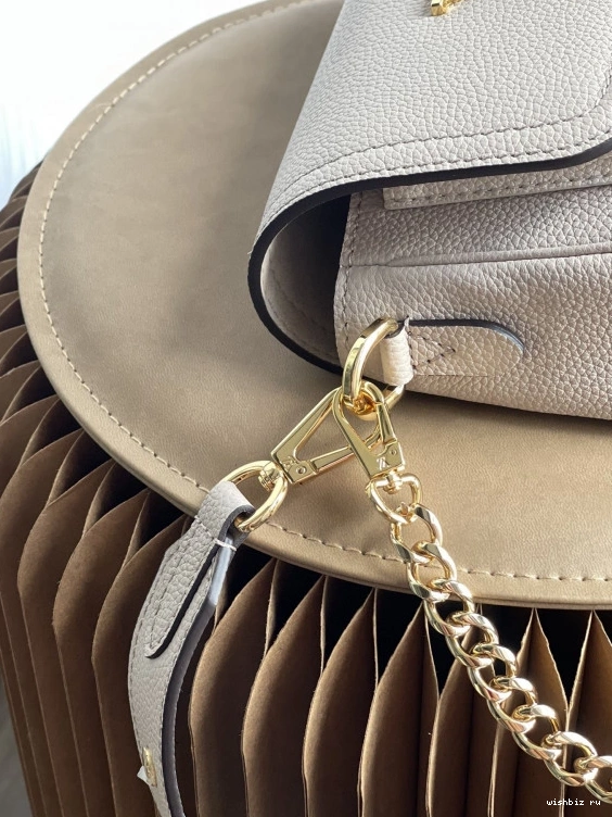 WIS TENDER VUITTON LOCKME LOUIS 0312